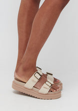 Load image into Gallery viewer, Stomp Sandals