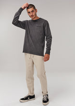 Load image into Gallery viewer, Leo Pocket Long Sleeve