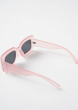 Load image into Gallery viewer, Abbey Sunglasses