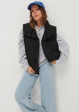 Load image into Gallery viewer, Skate Puffer Vest