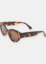 Load image into Gallery viewer, Carrie Sunglasses