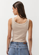 Load image into Gallery viewer, Basic Tight Singlet