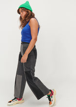 Load image into Gallery viewer, Cameron Jeans