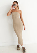 Load image into Gallery viewer, Scrunch Maxi Dress