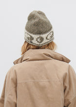 Load image into Gallery viewer, Surf Yang Beanie