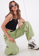 Load image into Gallery viewer, Hike Pants