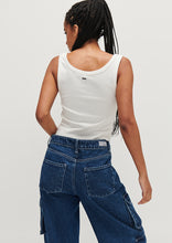 Load image into Gallery viewer, Tight Singlet