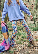 Load image into Gallery viewer, Rosa Flares