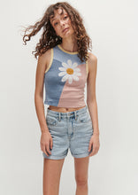 Load image into Gallery viewer, Daisy Singlet