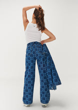 Load image into Gallery viewer, Moni Jeans