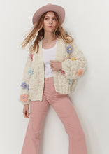 Load image into Gallery viewer, Flower Cardi