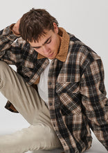 Load image into Gallery viewer, Lumber Jacket