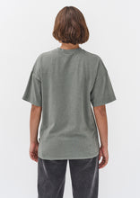 Load image into Gallery viewer, Basic Dad Tee