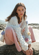 Load image into Gallery viewer, Flower Cardi