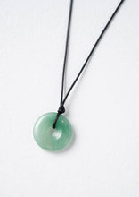 Load image into Gallery viewer, Loop Pendant Necklace