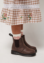 Load image into Gallery viewer, Chelsea Boots