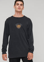Load image into Gallery viewer, Vintage Long Sleeve