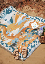 Load image into Gallery viewer, Beach Throw