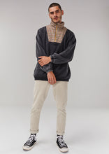 Load image into Gallery viewer, Thrift Quarter Zip