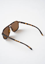 Load image into Gallery viewer, Styles Sunglasses