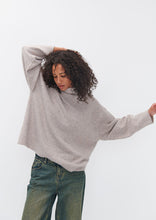 Load image into Gallery viewer, Point Turtleneck