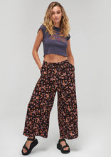 Load image into Gallery viewer, Spellbound Culottes