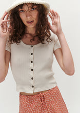 Load image into Gallery viewer, Sienna Button Tee