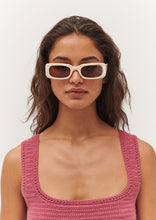 Load image into Gallery viewer, Becky Sunglasses
