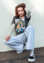 Load image into Gallery viewer, Ocean Sun Bibs Tee