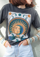 Load image into Gallery viewer, Ocean Sun Bibs Tee