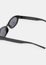 Load image into Gallery viewer, Claire Sunglasses