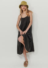 Load image into Gallery viewer, Tiered Midi Dress