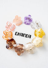 Load image into Gallery viewer, Daisy Hair Clips