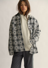 Load image into Gallery viewer, womens
