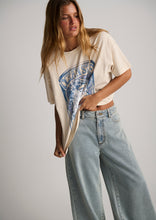 Load image into Gallery viewer, Boyfriend Tee
