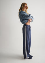 Load image into Gallery viewer, Hangten Trackies
