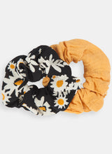 Load image into Gallery viewer, Daisy Scrunchie Pack
