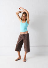 Load image into Gallery viewer, Rumi Capri Pants

