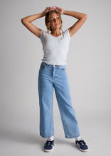 Load image into Gallery viewer, Cameron Jeans
