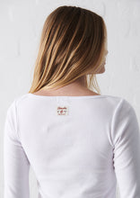 Load image into Gallery viewer, Devon Quarter Sleeve Top
