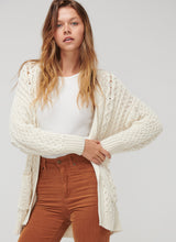 Load image into Gallery viewer, Cable Cardi
