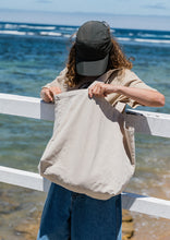 Load image into Gallery viewer, Basic School Tote
