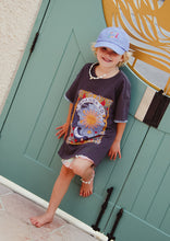 Load image into Gallery viewer, Thrift Ringer Tee
