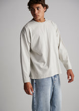 Load image into Gallery viewer, Basic Maui Long Sleeve
