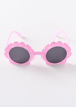 Load image into Gallery viewer, Seashells Sunglasses
