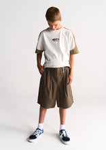 Load image into Gallery viewer, Pleated Herringbone Shorts
