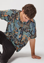 Load image into Gallery viewer, Shapers Shirt
