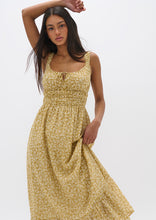 Load image into Gallery viewer, Yolanda Maxi Dress
