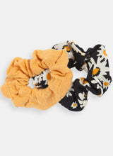 Load image into Gallery viewer, Daisy Scrunchie Pack
