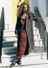 Load image into Gallery viewer, Classic Trench Coat
